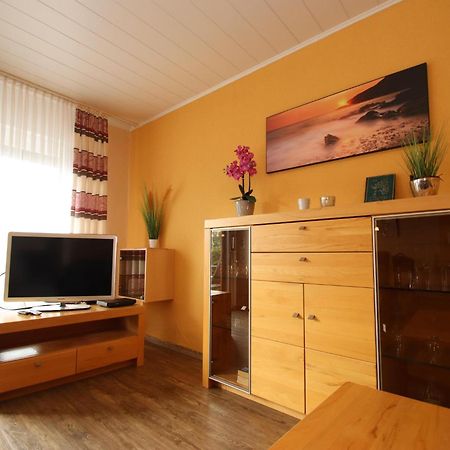 Cozy Terraced House Near The Beach Dornumersiel Bagian luar foto