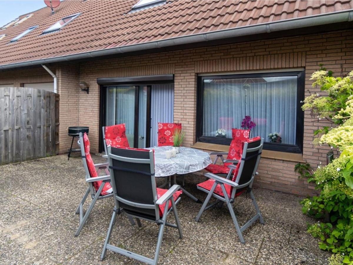 Cozy Terraced House Near The Beach Dornumersiel Bagian luar foto