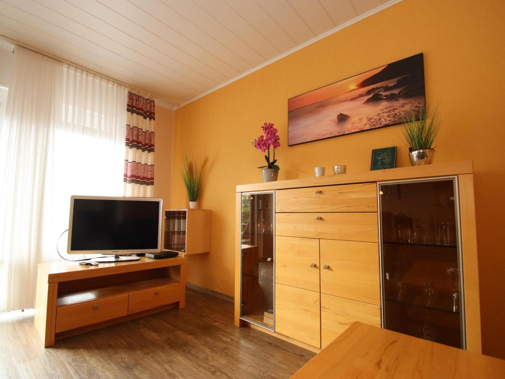 Cozy Terraced House Near The Beach Dornumersiel Bagian luar foto